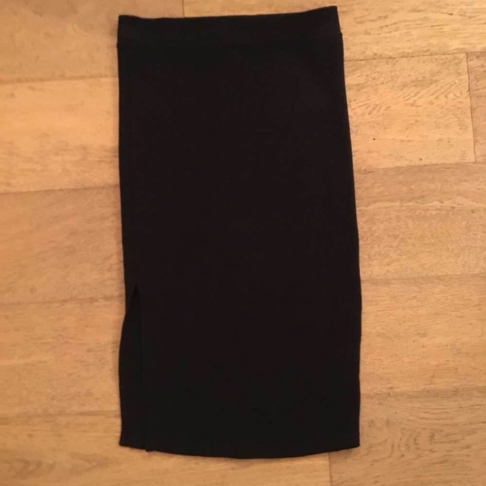 ROXY - black textured striped bodycon skirt